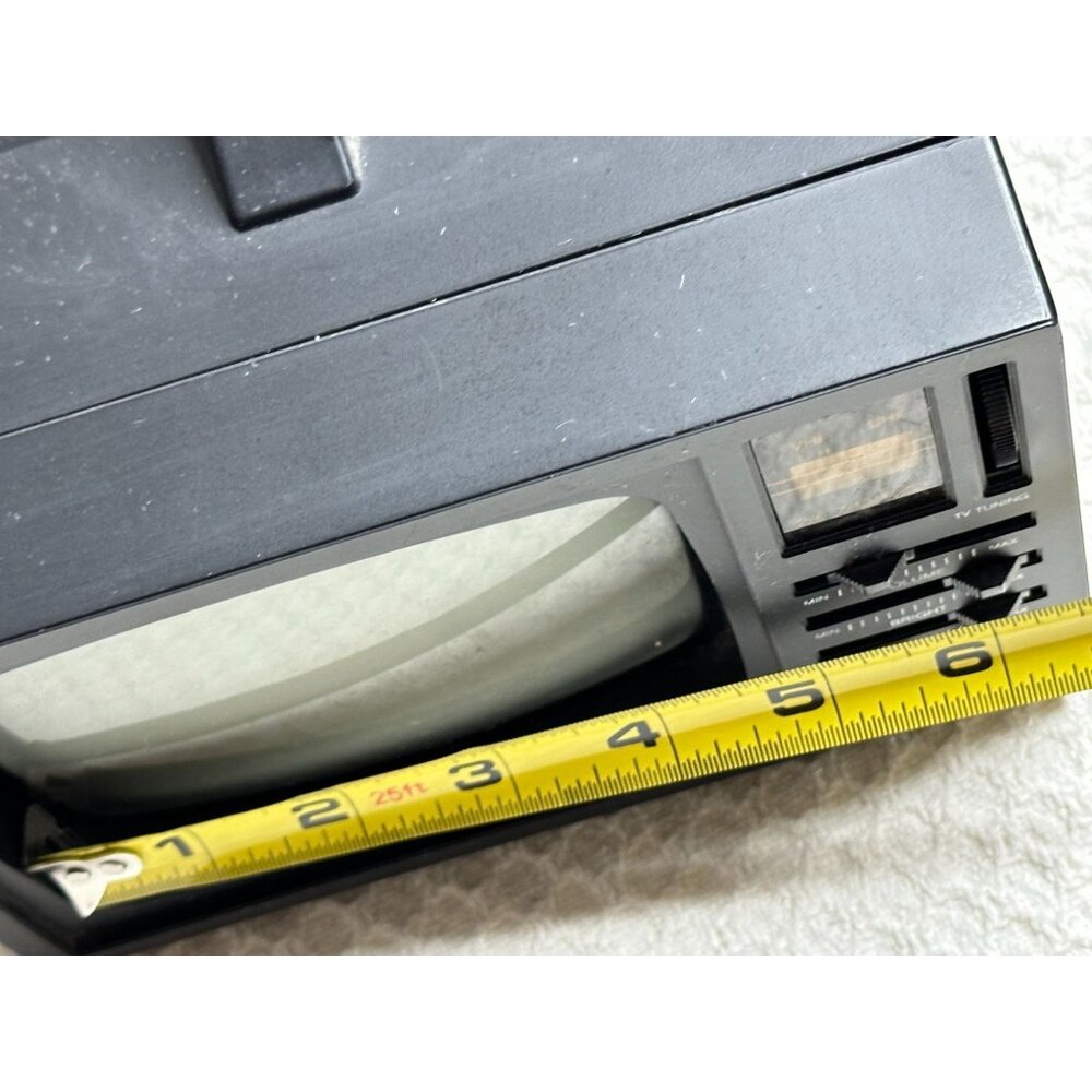 Avanti Portable Retro Analog TV VHF/UHF Tuning Handle Model TV-52W 90s B&W WORKS - Picture 12 of 16